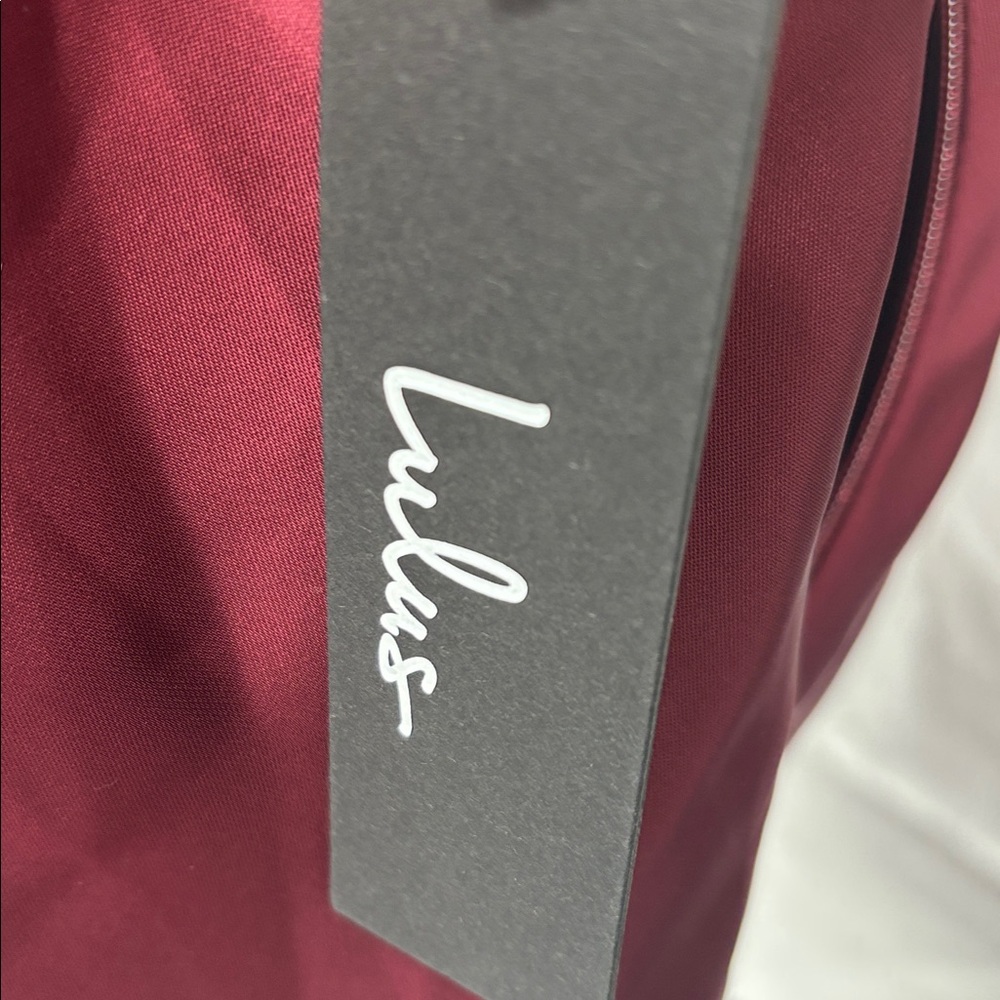 Lulus Classic Elegance Wine Satin Mock neck keyhole back Maxi Dress size XL NWT - Picture 9 of 13